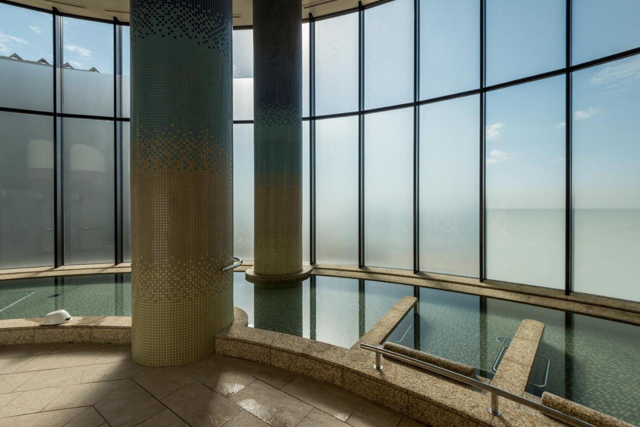 Sheraton Okinawa Sunmarina Resort Onna Exterior foto