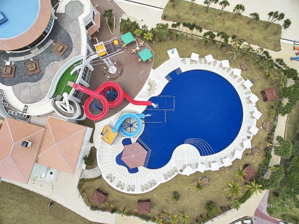 Sheraton Okinawa Sunmarina Resort Onna Exterior foto