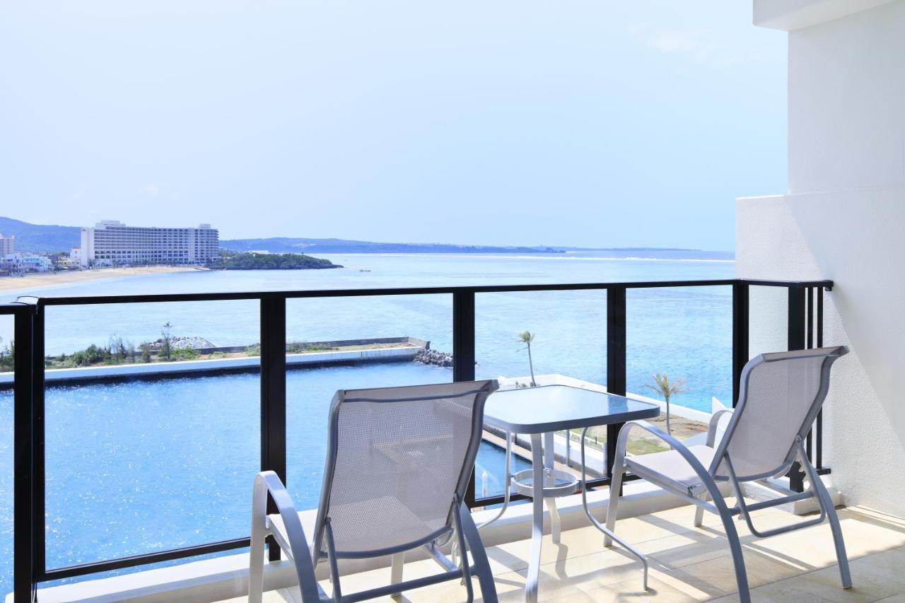 Sheraton Okinawa Sunmarina Resort Onna Exterior foto
